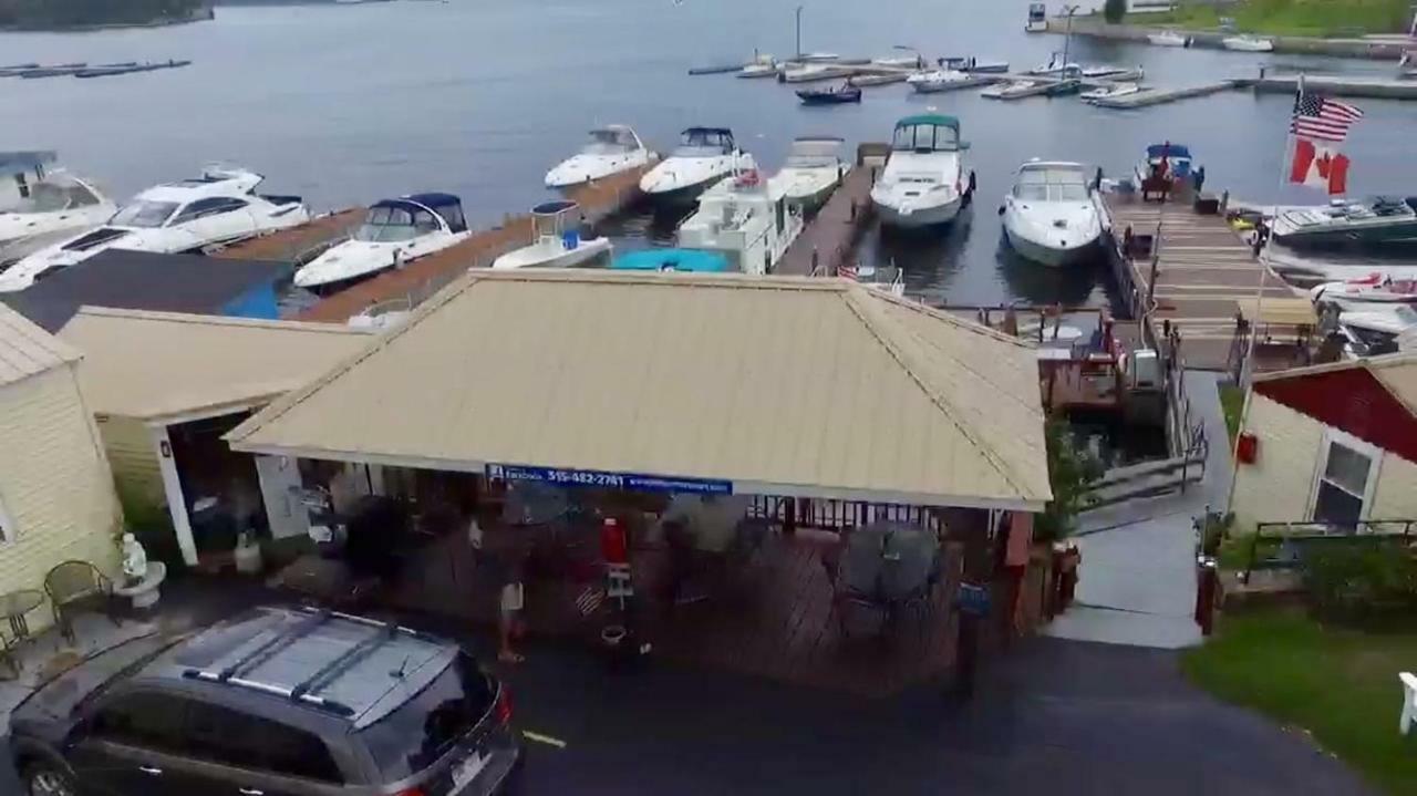 Hills Motel & Marina Александрия-Бей Экстерьер фото